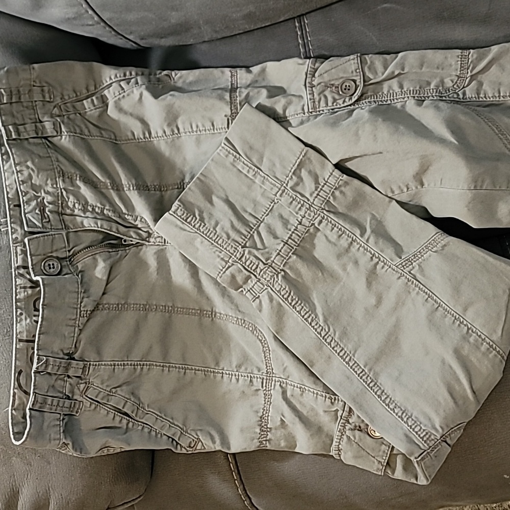 Calvin Klein Capri